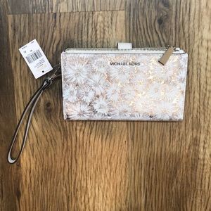 Michael Kors wristlet